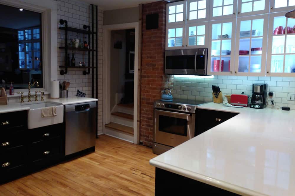 Photo of Kitchen in Beamsville