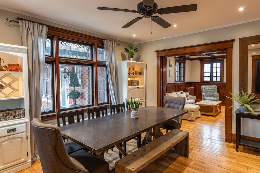 Photo of Livingroom in Beamsville
