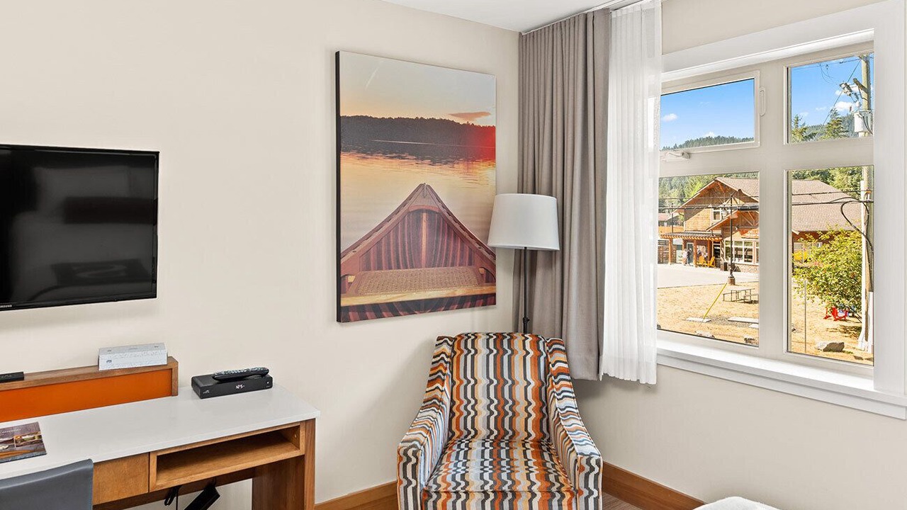 Photo of Bedroom in Sproat Lake