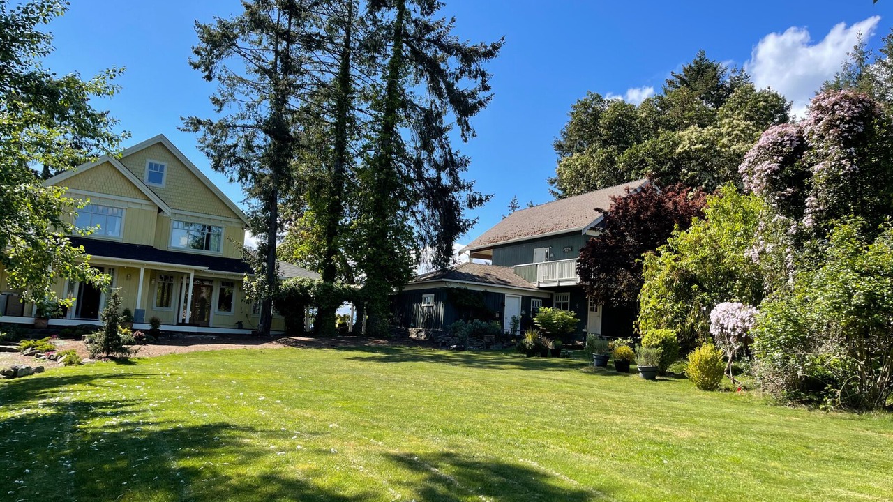 Photo of Others in Salt Spring Island