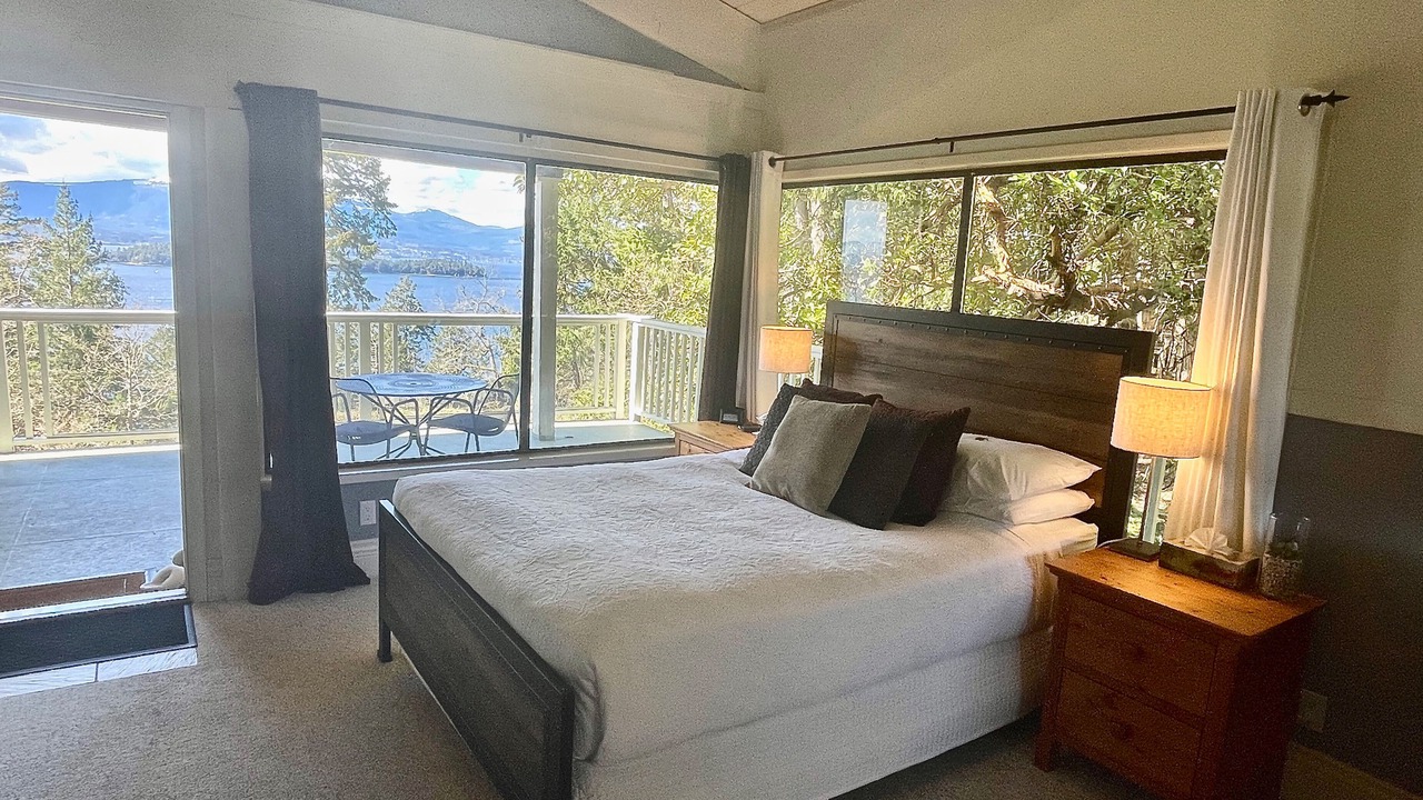 Photo of Patio Balcony in Salt Spring Island