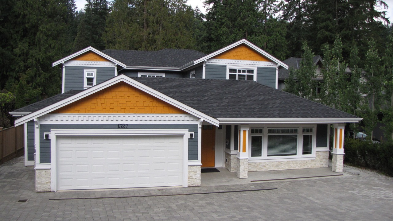 Photo of Others in District of North Vancouver