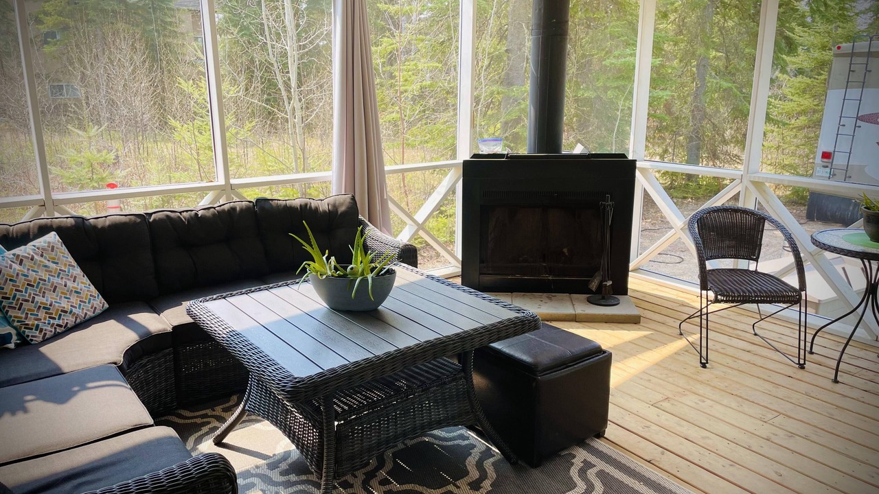Photo of Livingroom in Candle Lake
