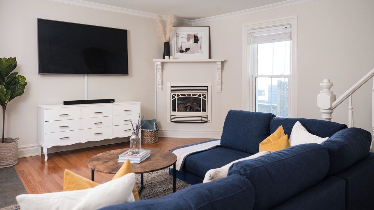 Photo of Livingroom in Prince Edward