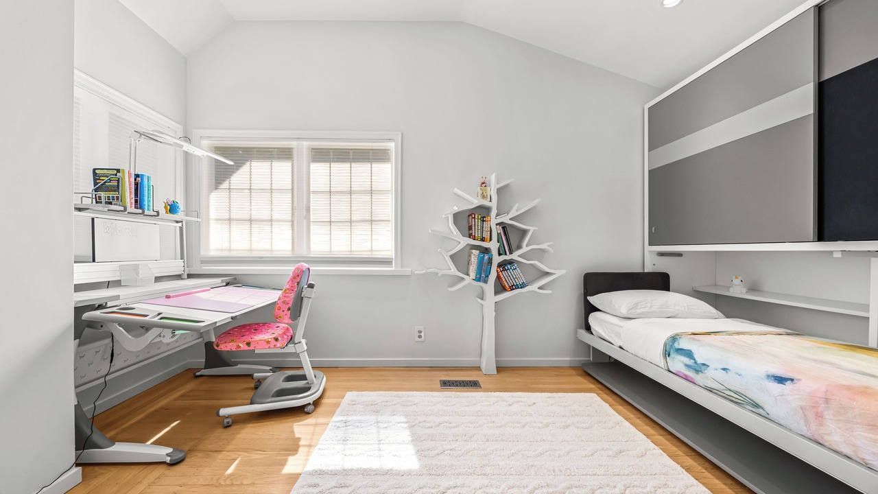Photo of Bedroom in Shaughnessy