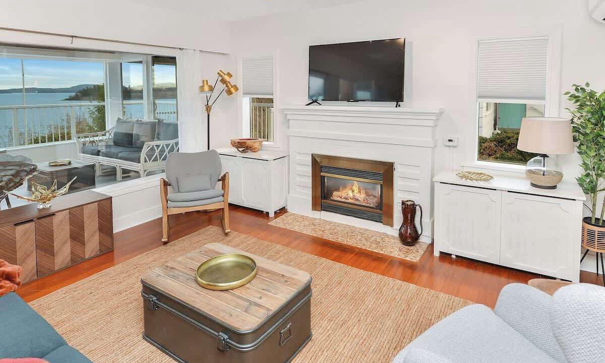 Photo of Bedroom in Chemainus