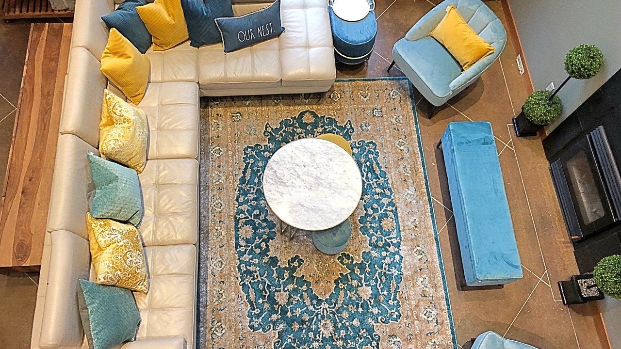 Photo of Livingroom in Central Saanich