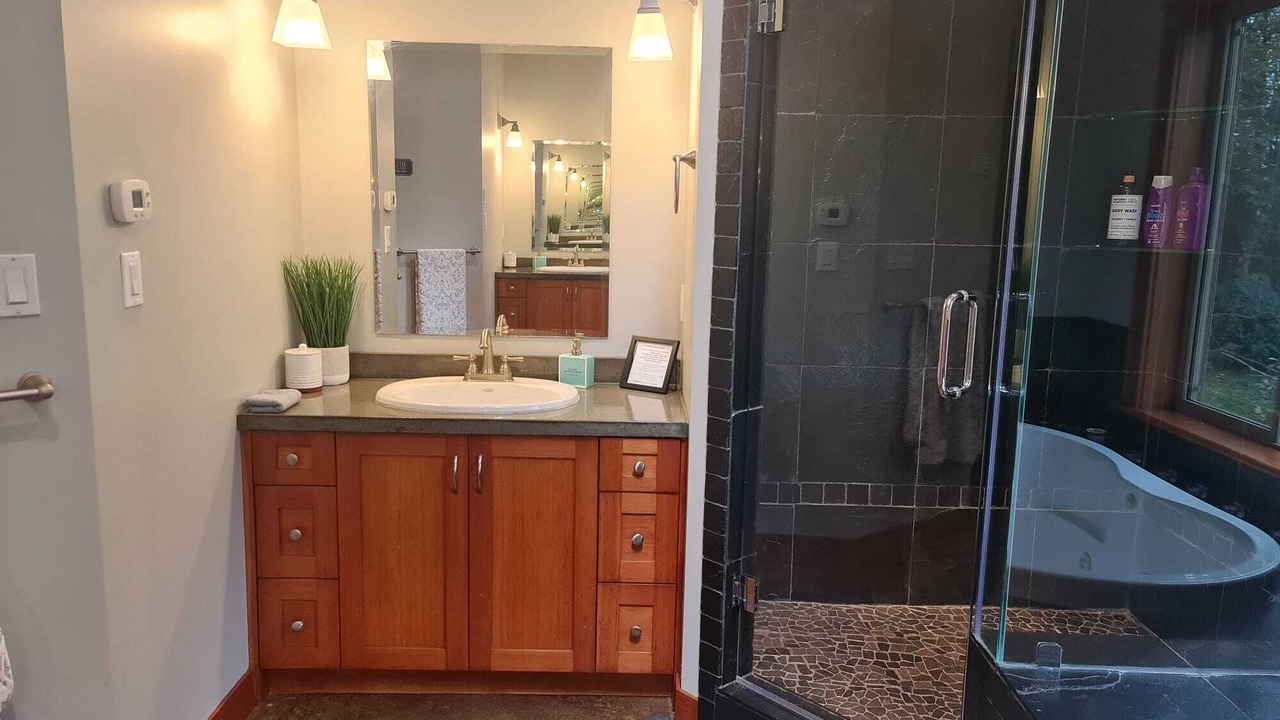 Photo of Bathroom in Central Saanich