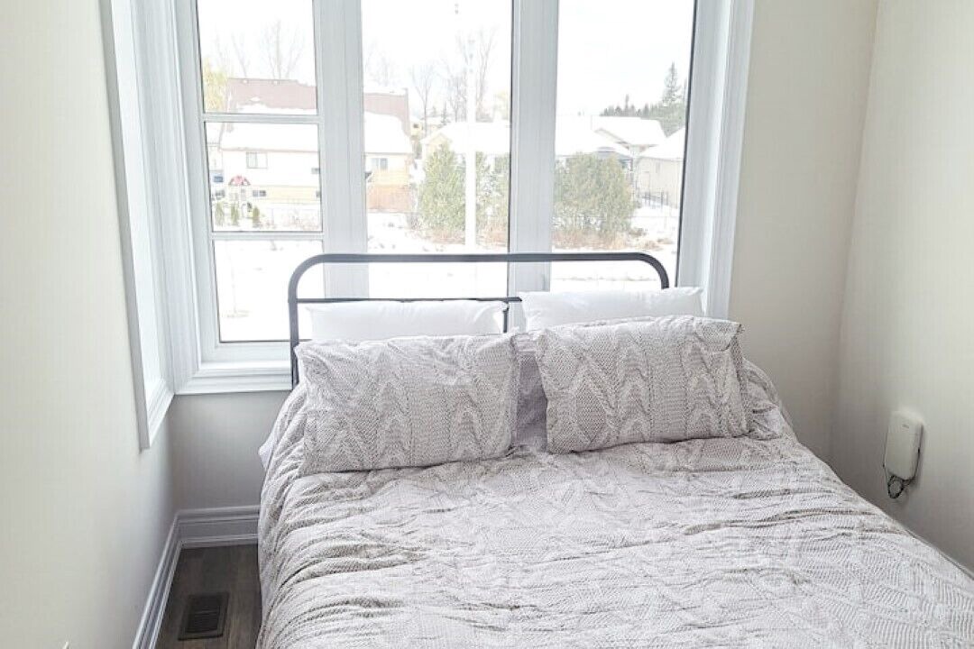 Photo of Bedroom in Stayner