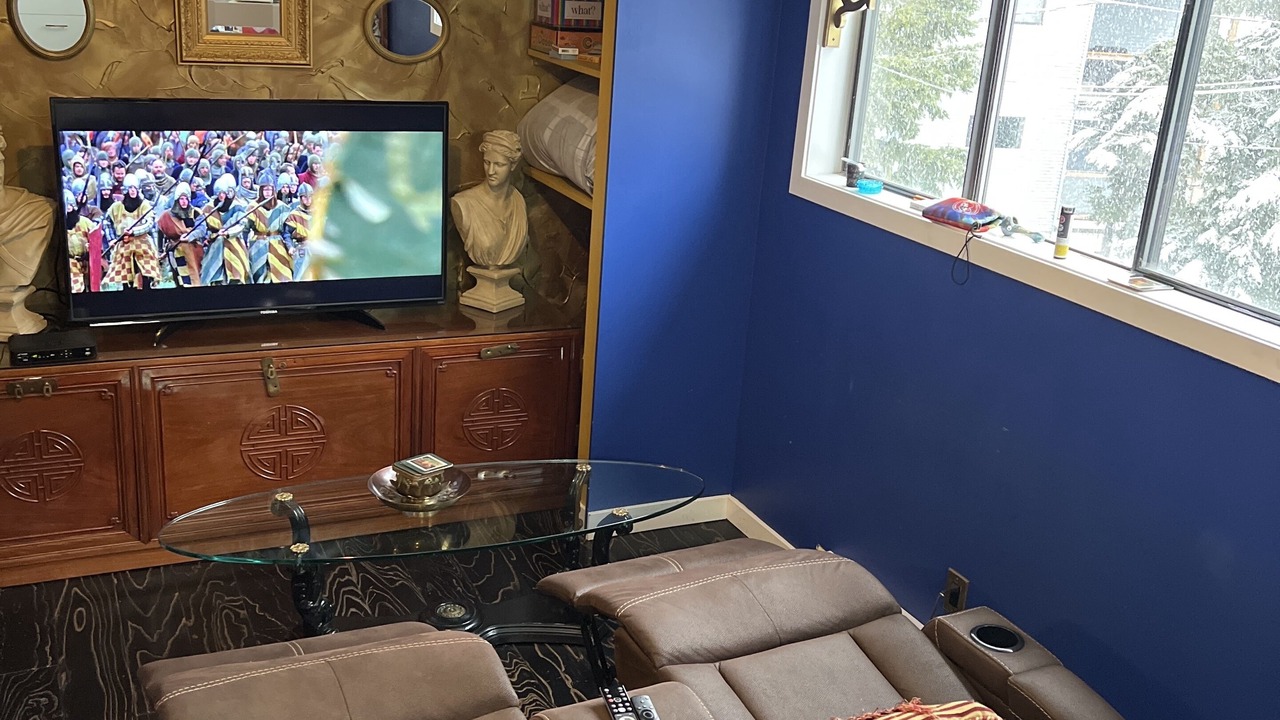 Photo of Livingroom in Courtenay