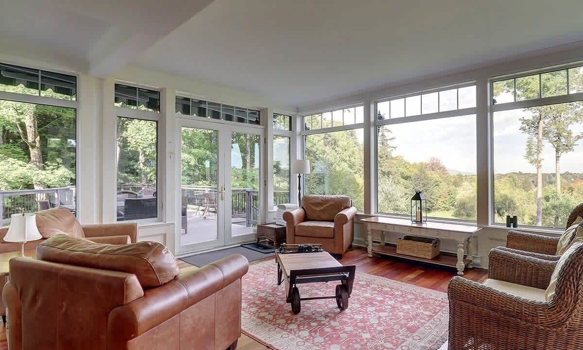Photo of Livingroom in Knowlton