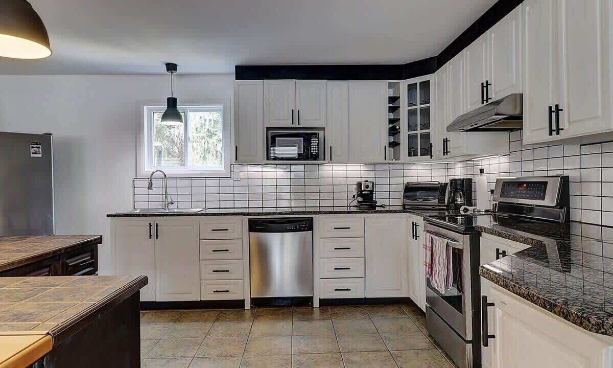 Photo of Kitchen in Dudswell