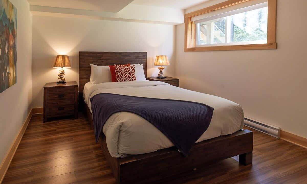 Photo of Bedroom in Sainte-Marguerite-du-Lac-Masson