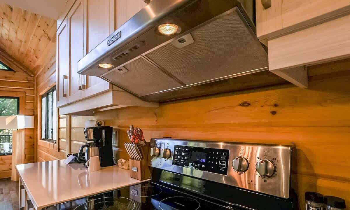Photo of Kitchen in Sainte-Marguerite-du-Lac-Masson