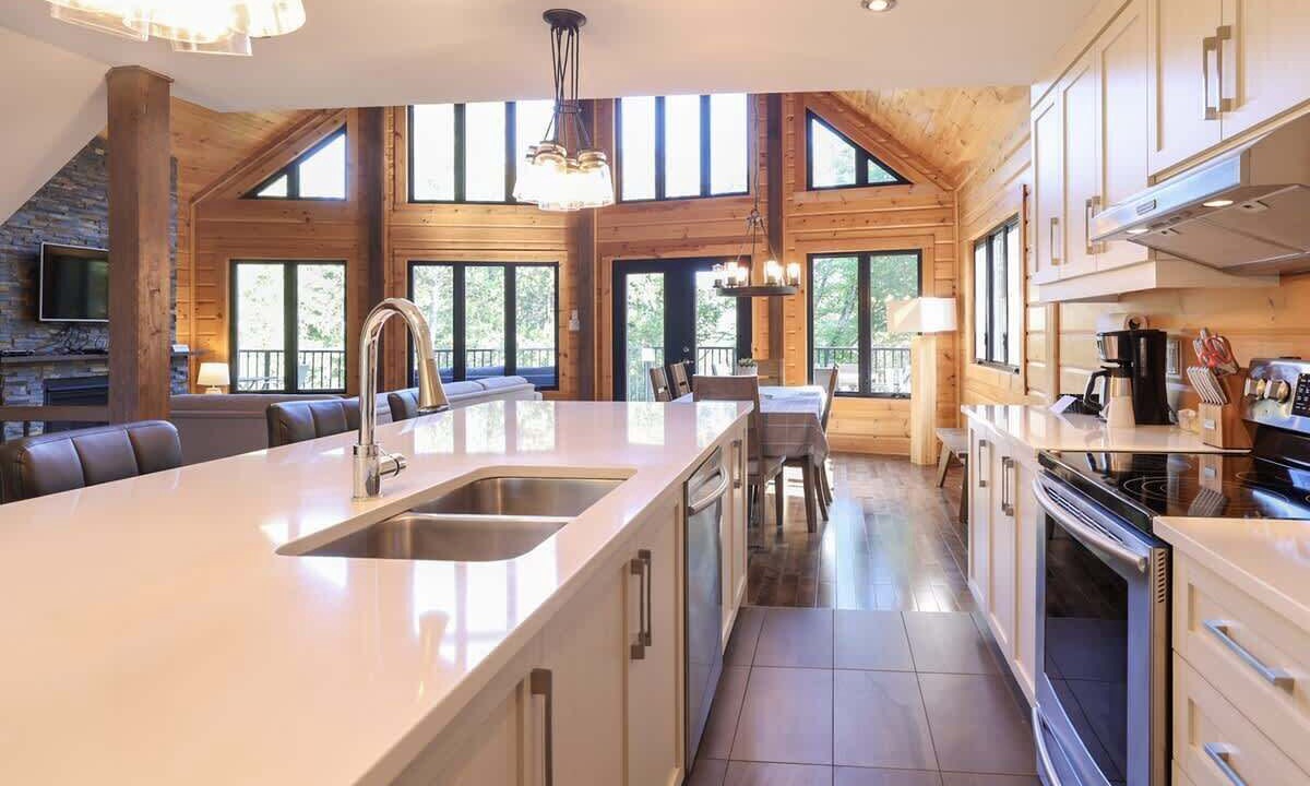 Photo of Kitchen in Sainte-Marguerite-du-Lac-Masson