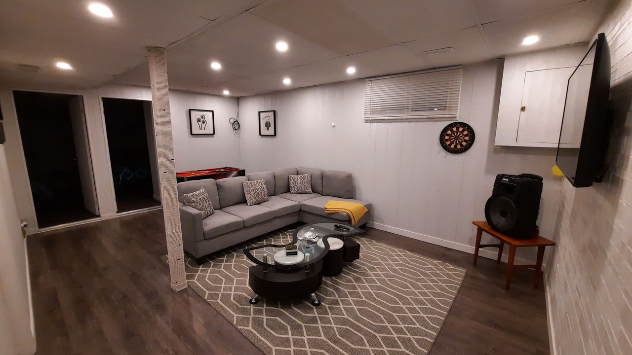 Photo of Livingroom in Wasaga Beach