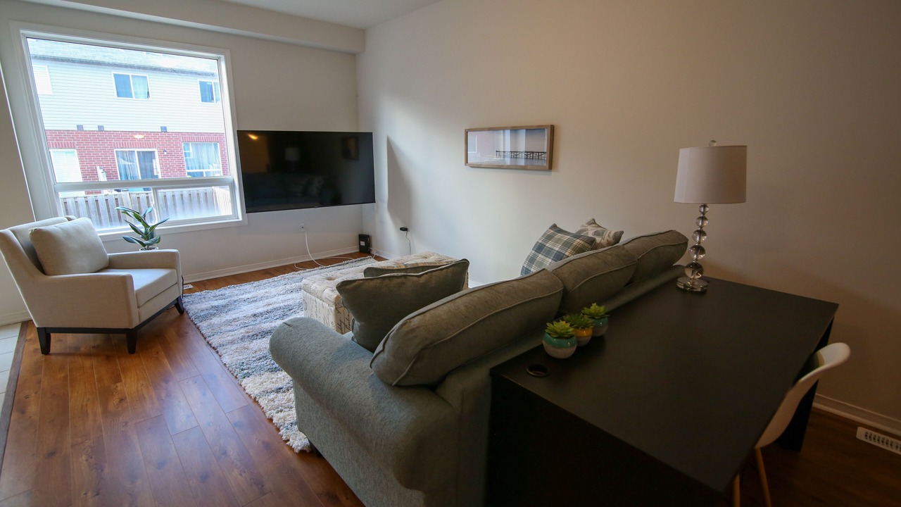 Photo of Livingroom in Stoney Creek