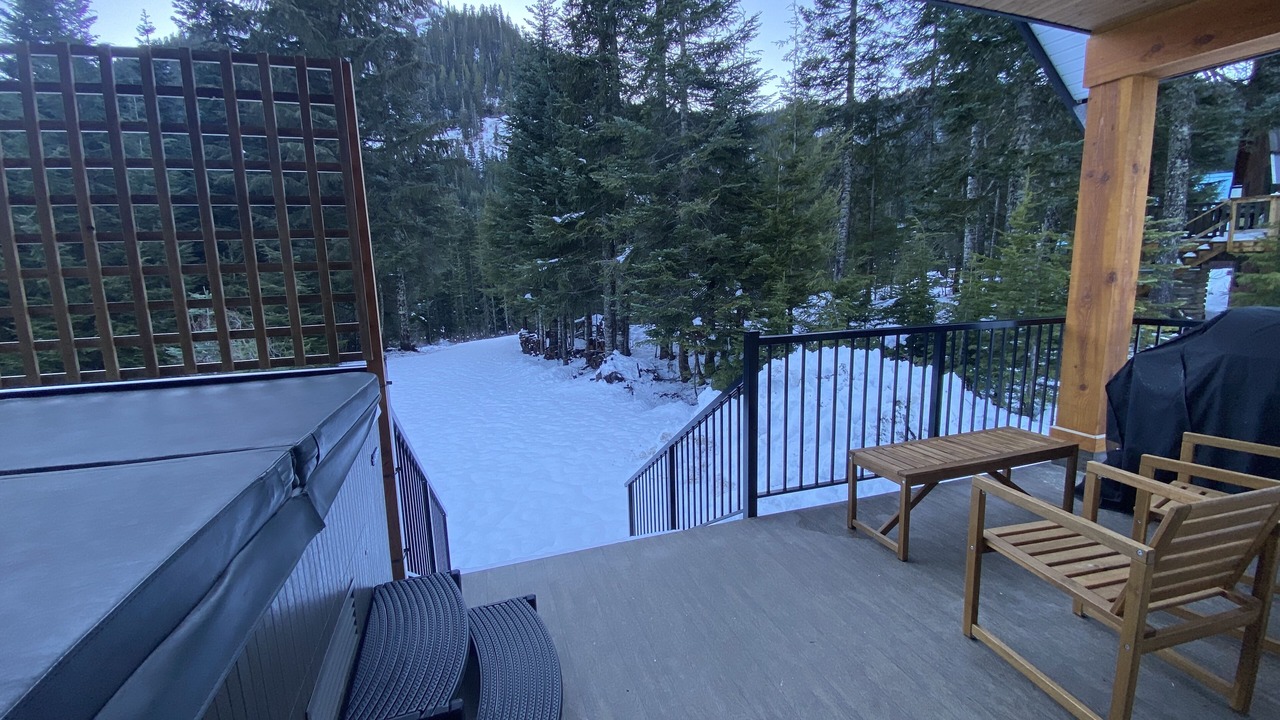 Photo of Outdoor in Hemlock Valley