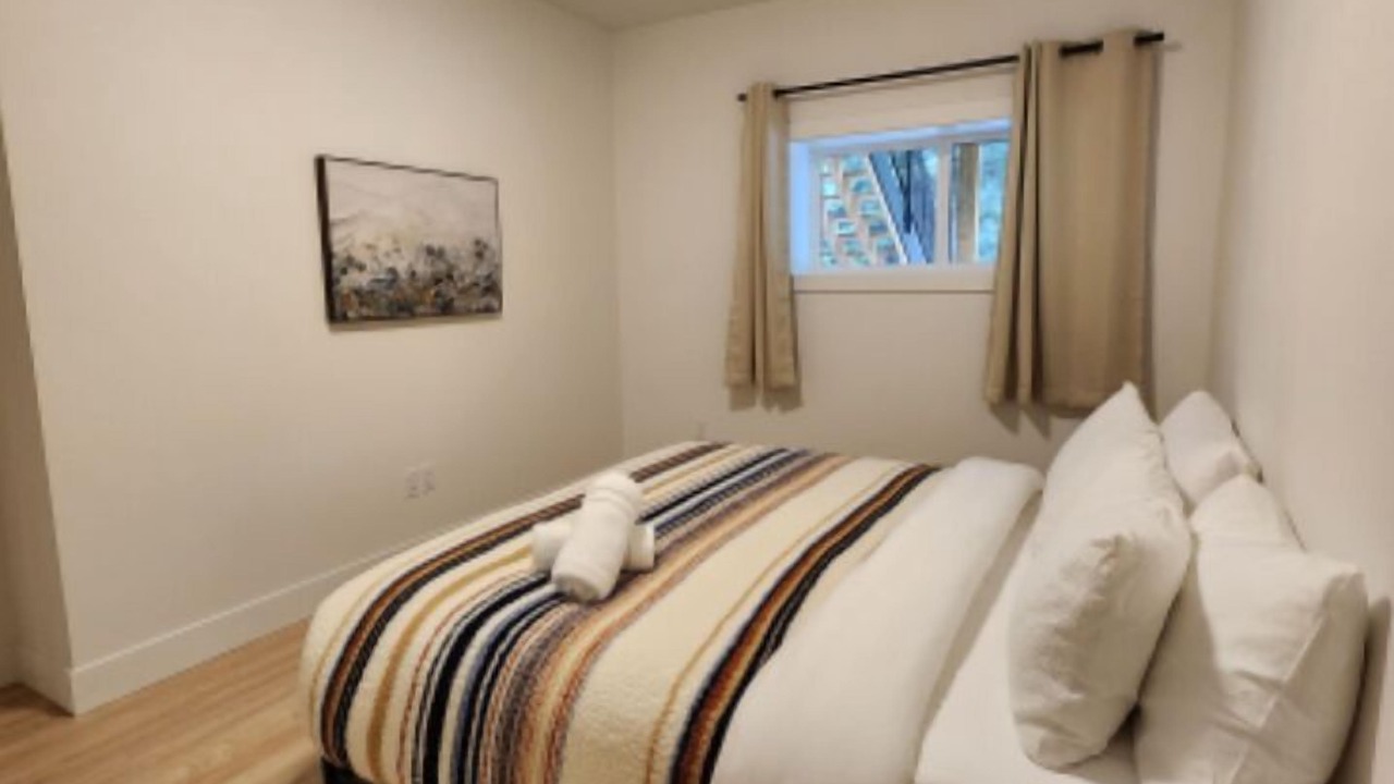 Photo of Bedroom in Hemlock Valley