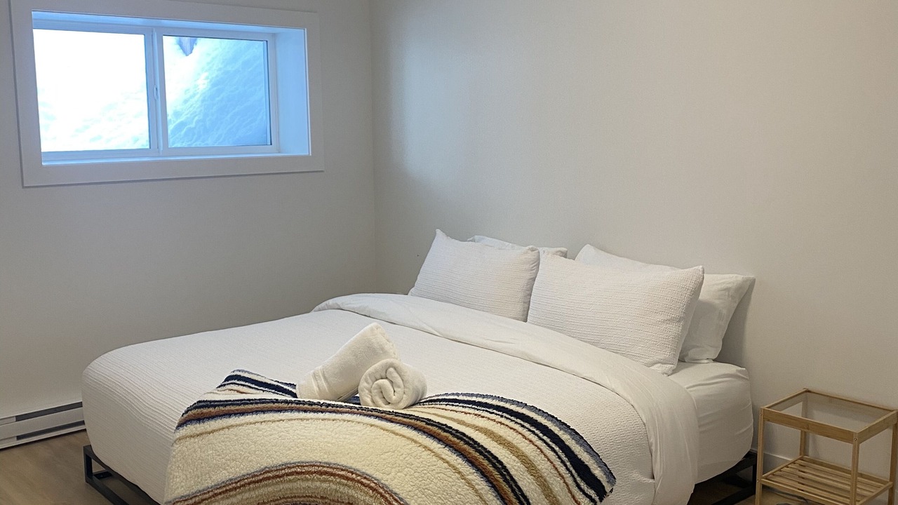 Photo of Bedroom in Hemlock Valley