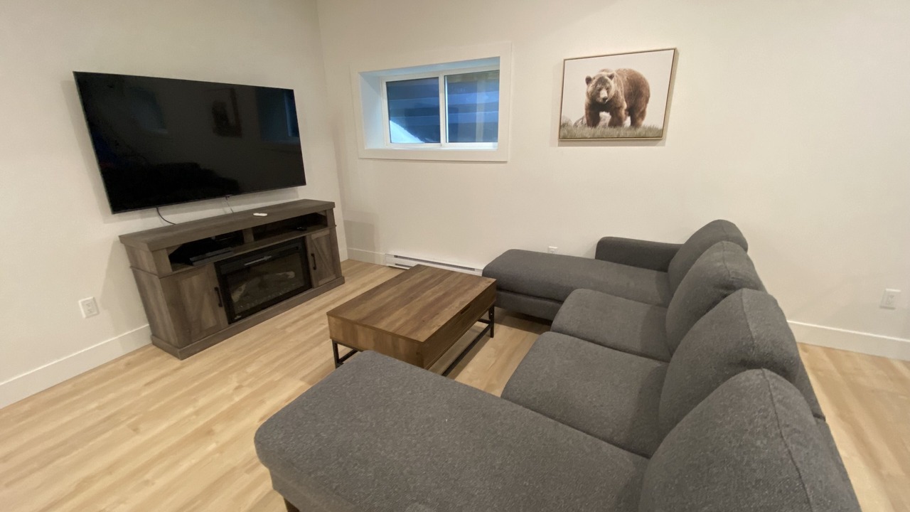 Photo of Livingroom in Hemlock Valley