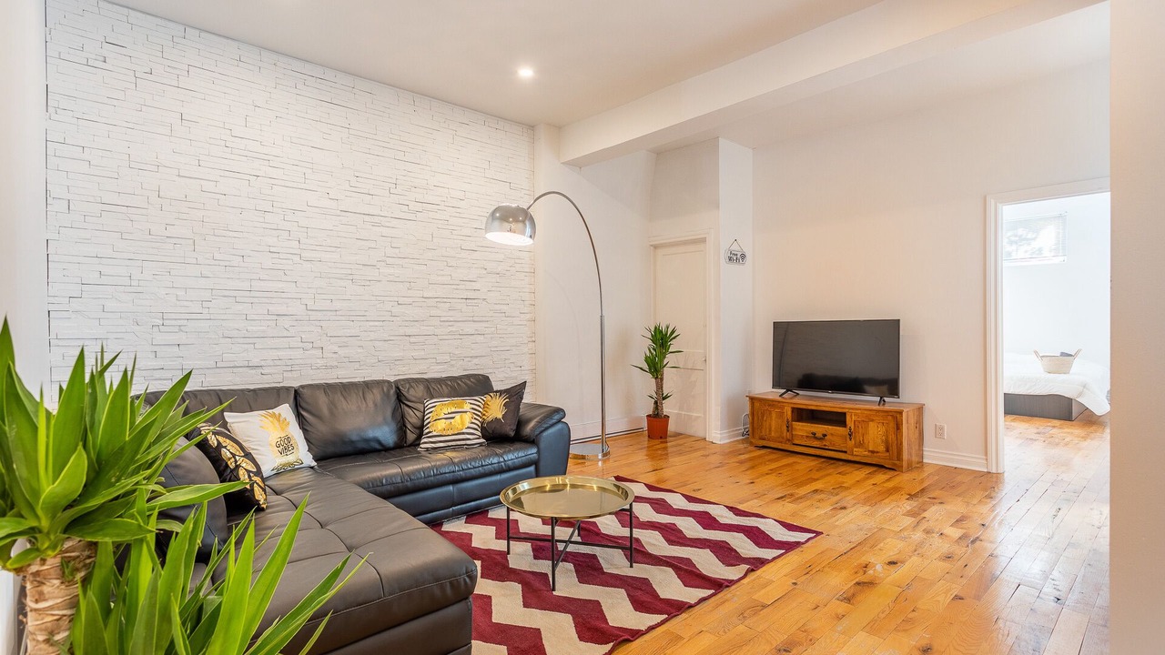 Photo of Livingroom in Pointe-Saint-Charles