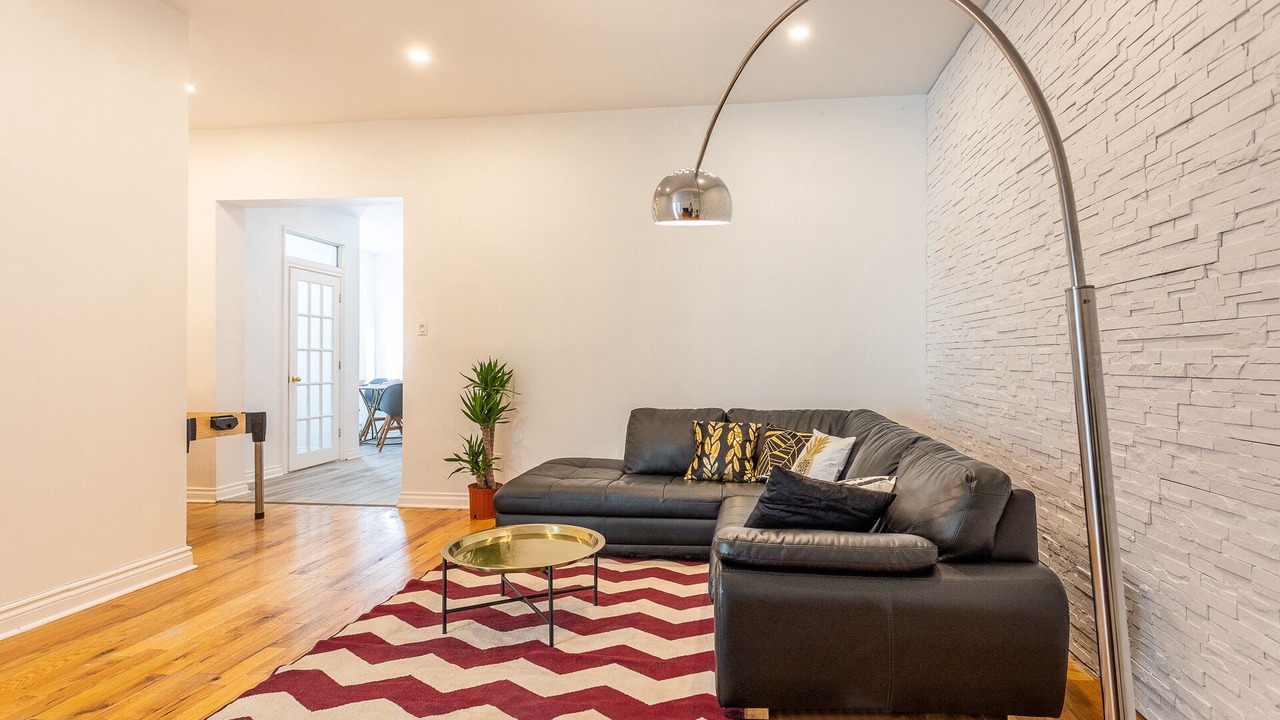 Photo of Livingroom in Pointe-Saint-Charles