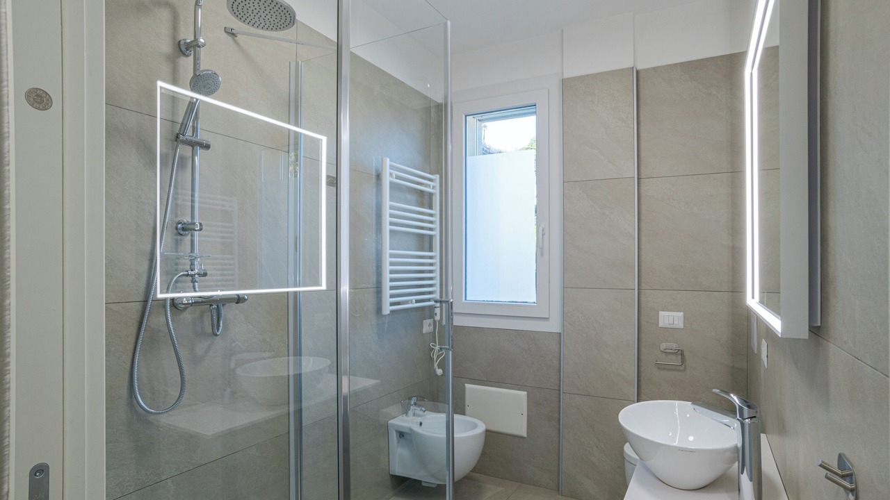 Photo of Bathroom in Menaggio