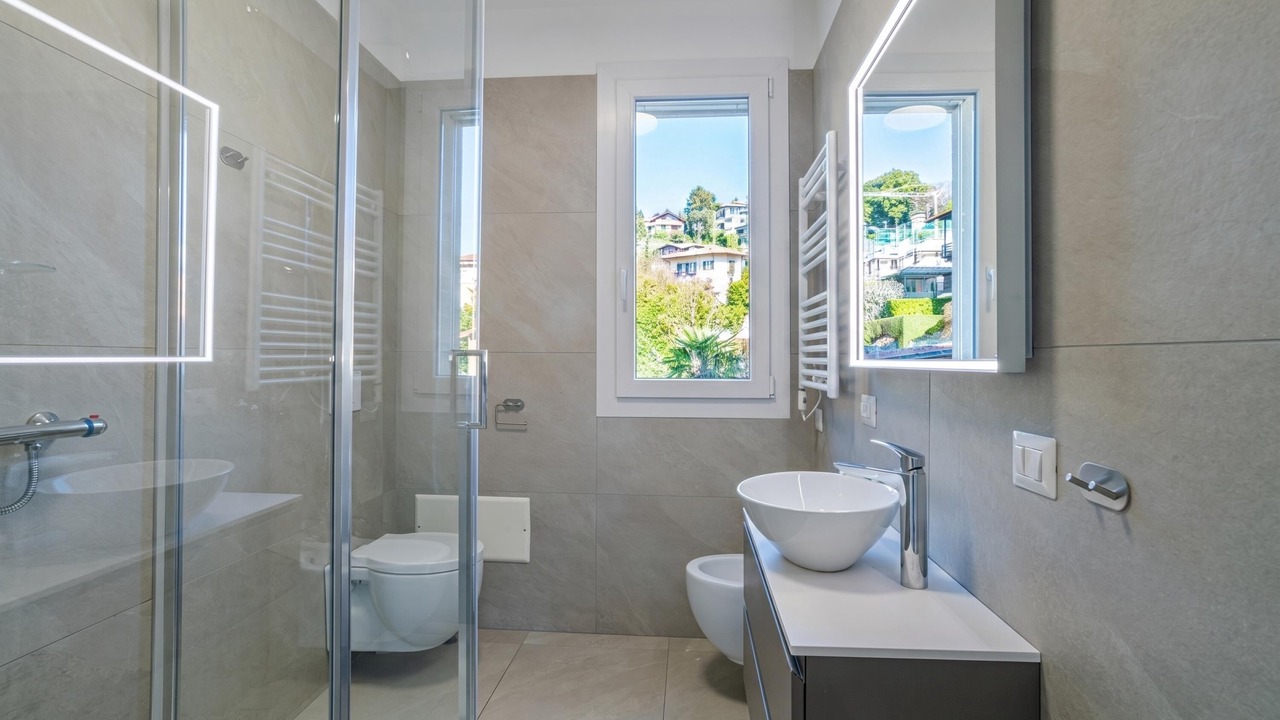 Photo of Bathroom in Menaggio
