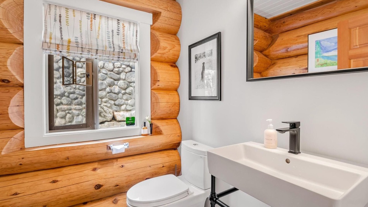Photo of Bathroom in Nordic Estates