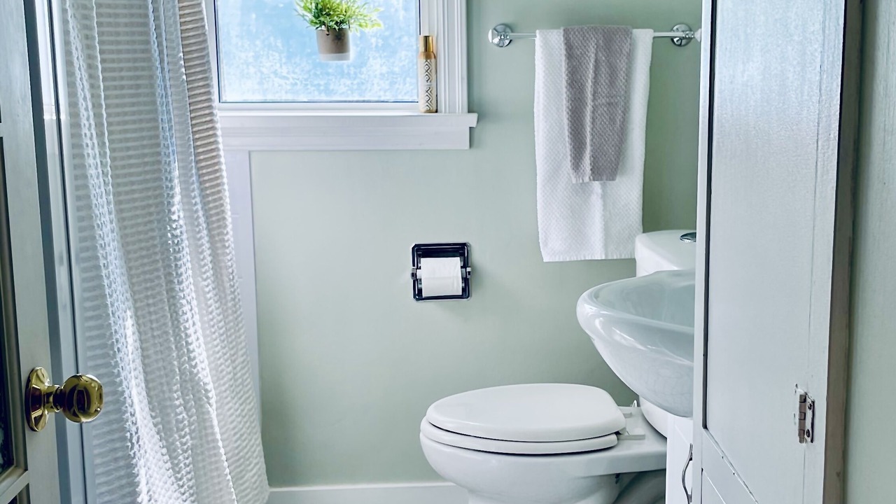 Photo of Bathroom in Weyburn