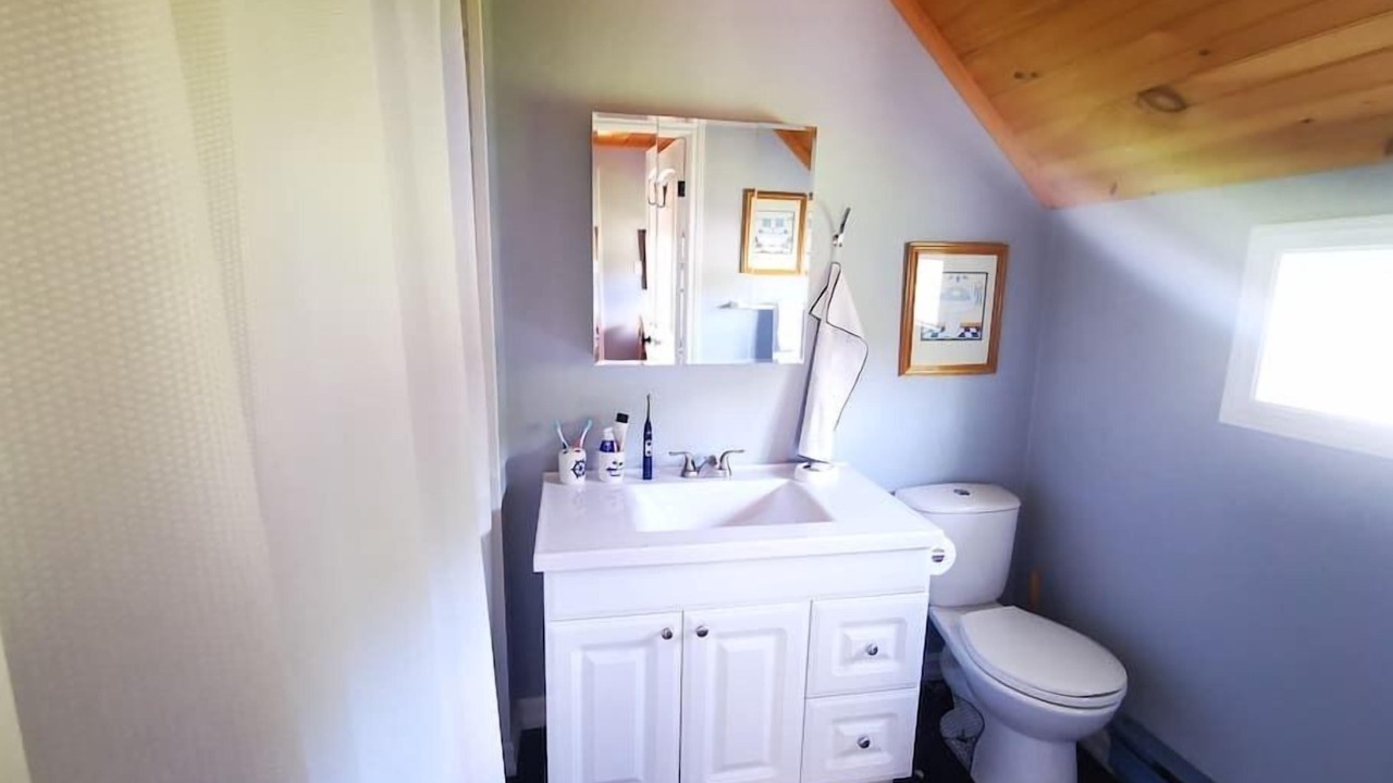Photo of Bathroom in Summerford