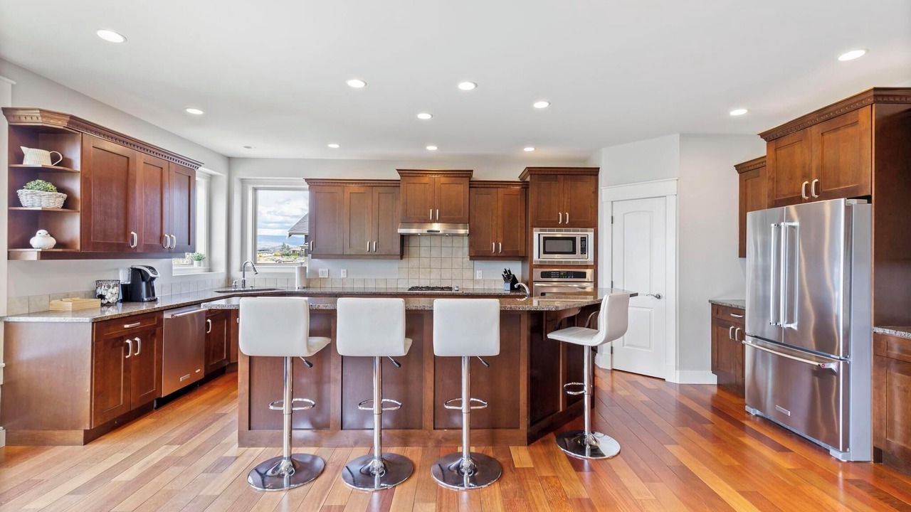 Photo of Kitchen in West Kelowna Estates