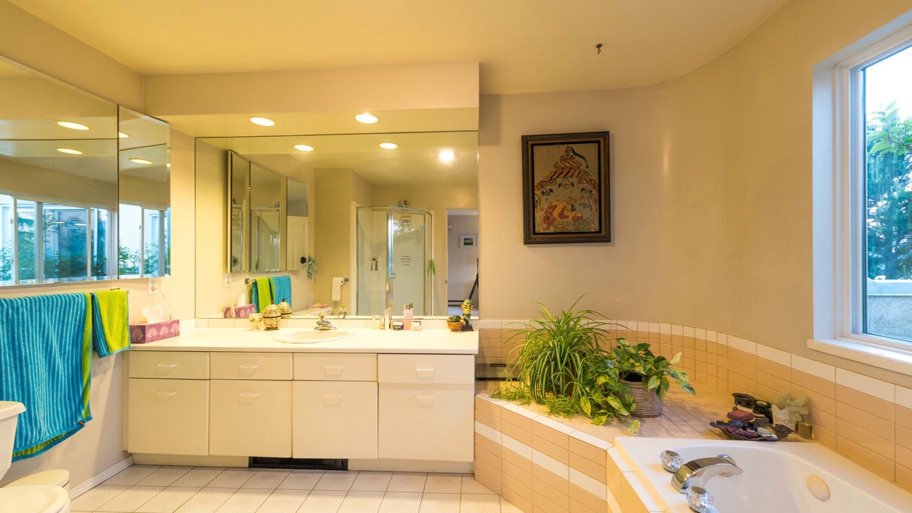Photo of Bathroom in Caulfeild