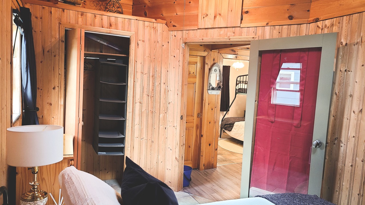 Photo of Bedroom in The Bluff