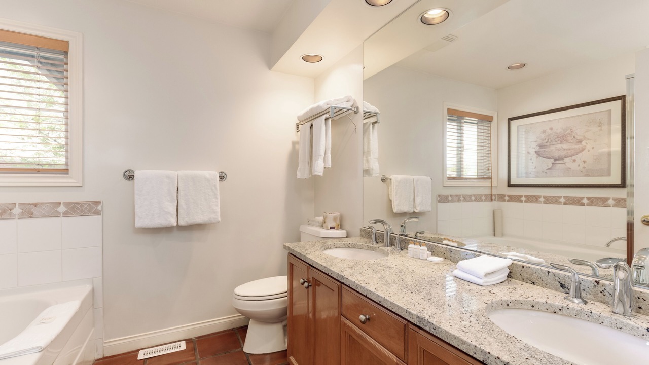 Photo of Bathroom in South Pandosy