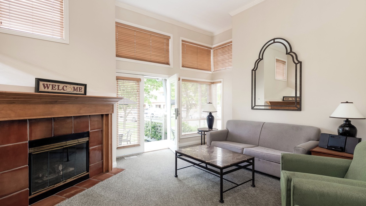 Photo of Livingroom in South Pandosy