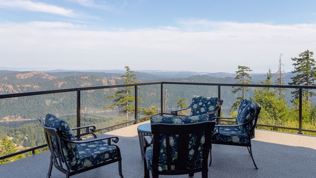 Photo of Patio Balcony in Malahat