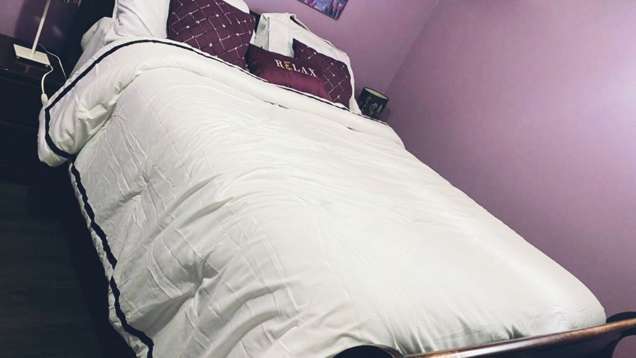 Photo of Bedroom in Aylmer