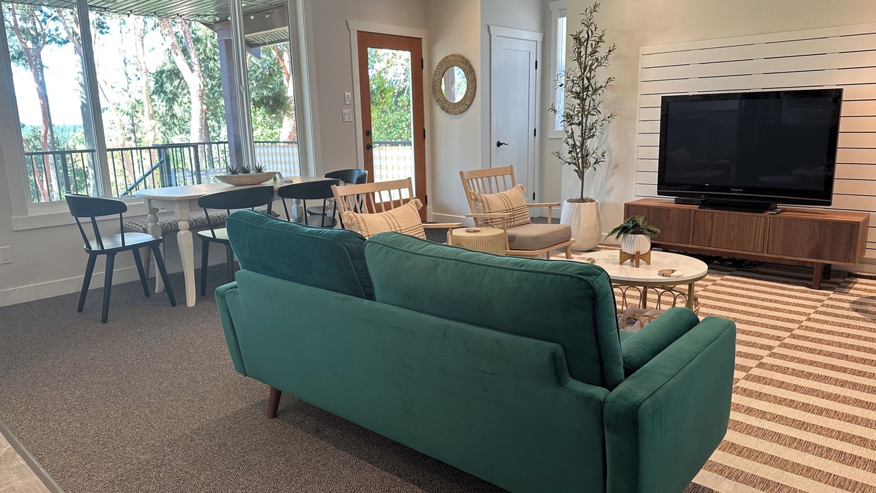 Photo of Livingroom in Crofton