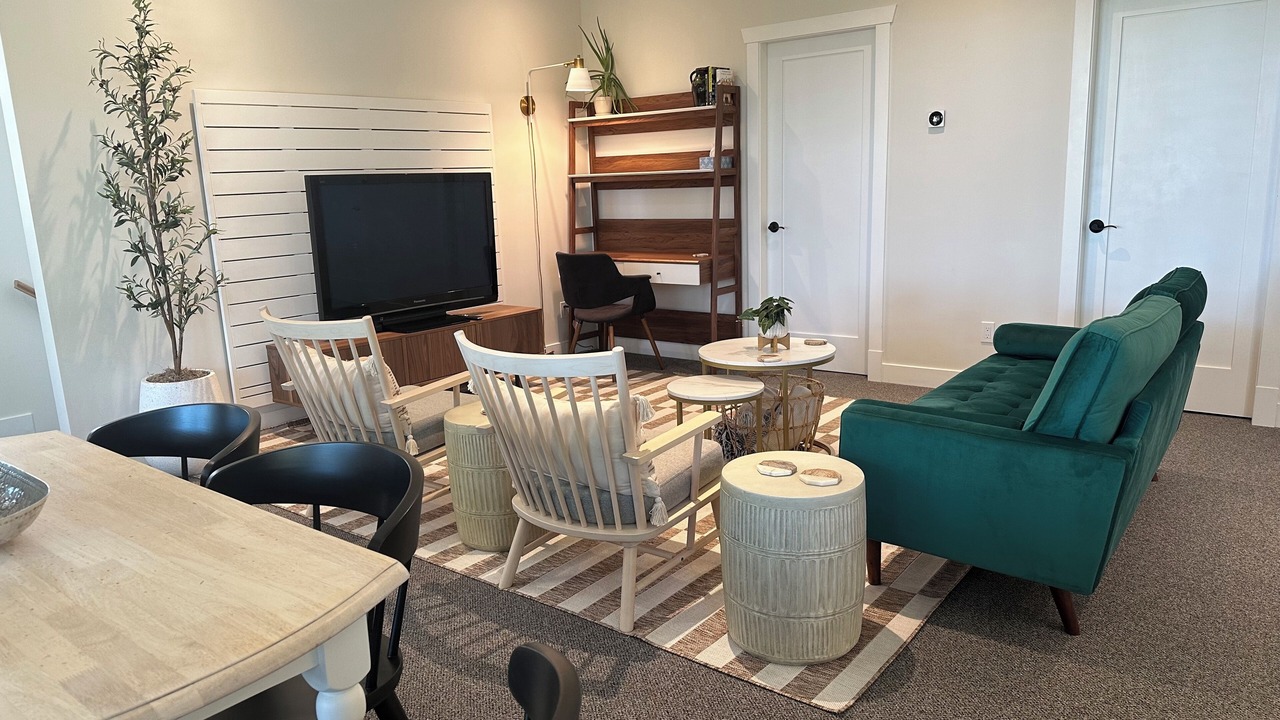 Photo of Livingroom in Crofton