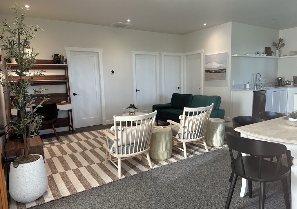 Photo of Livingroom in Crofton