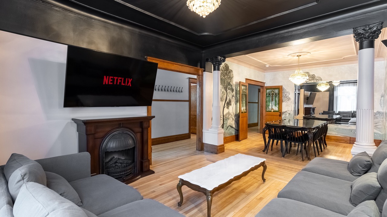 Photo of Livingroom in Hochelaga