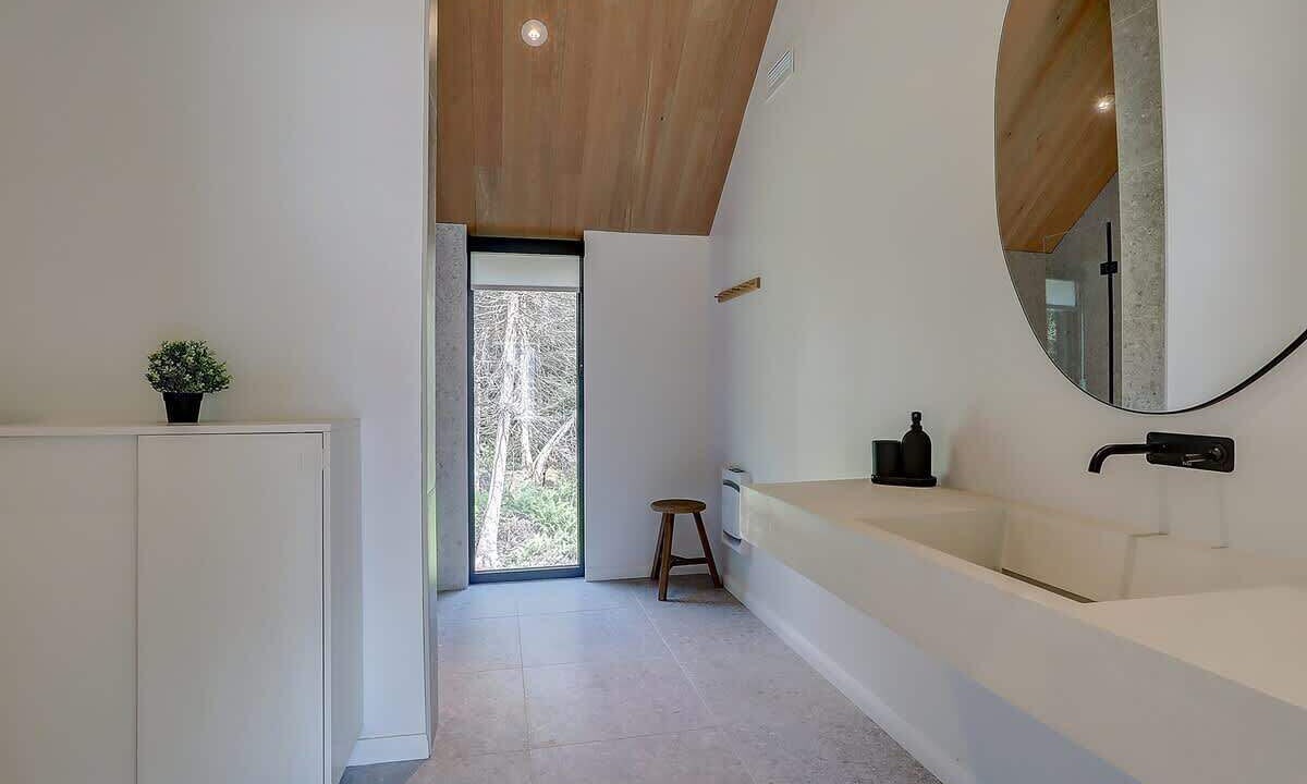 Photo of Bathroom in Stanstead Township