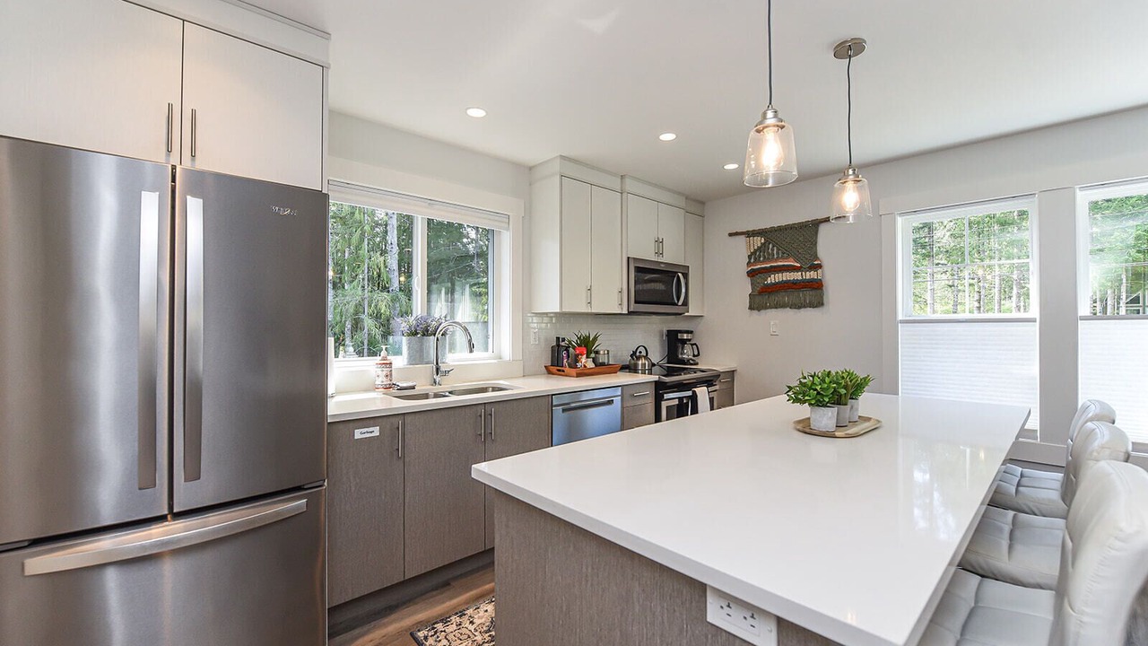 Photo of Kitchen in Courtenay