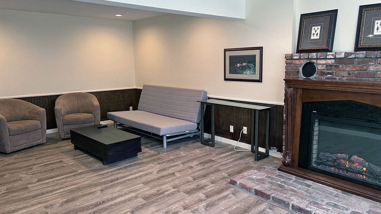 Photo of Livingroom in Mill Bay