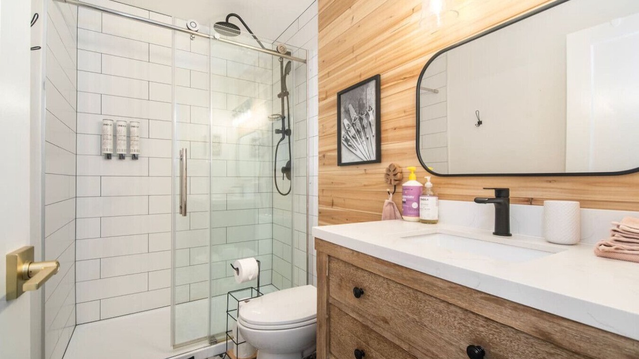 Photo of Bathroom in Campbell River