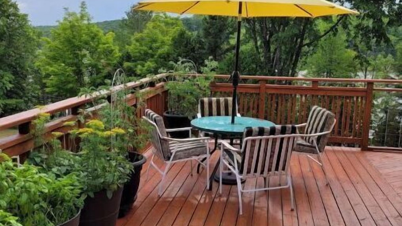 Photo of Outdoor in Tudor and Cashel