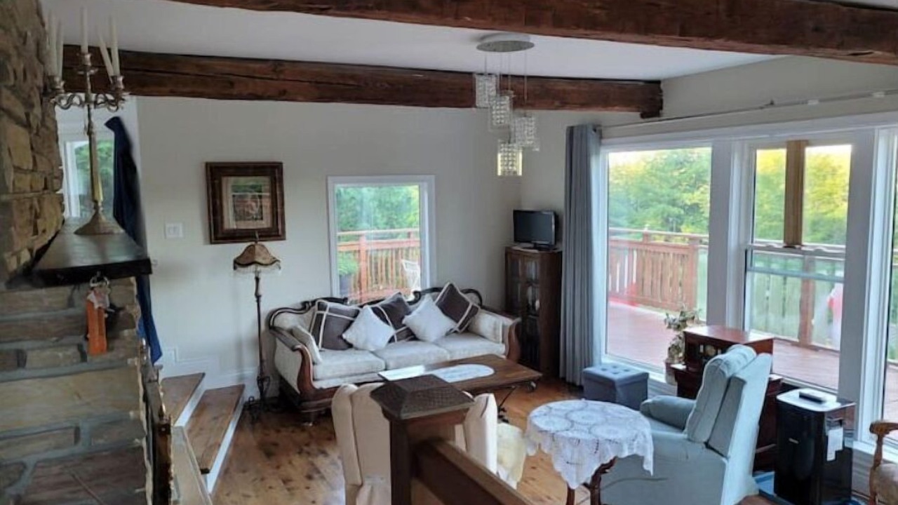 Photo of Livingroom in Tudor and Cashel