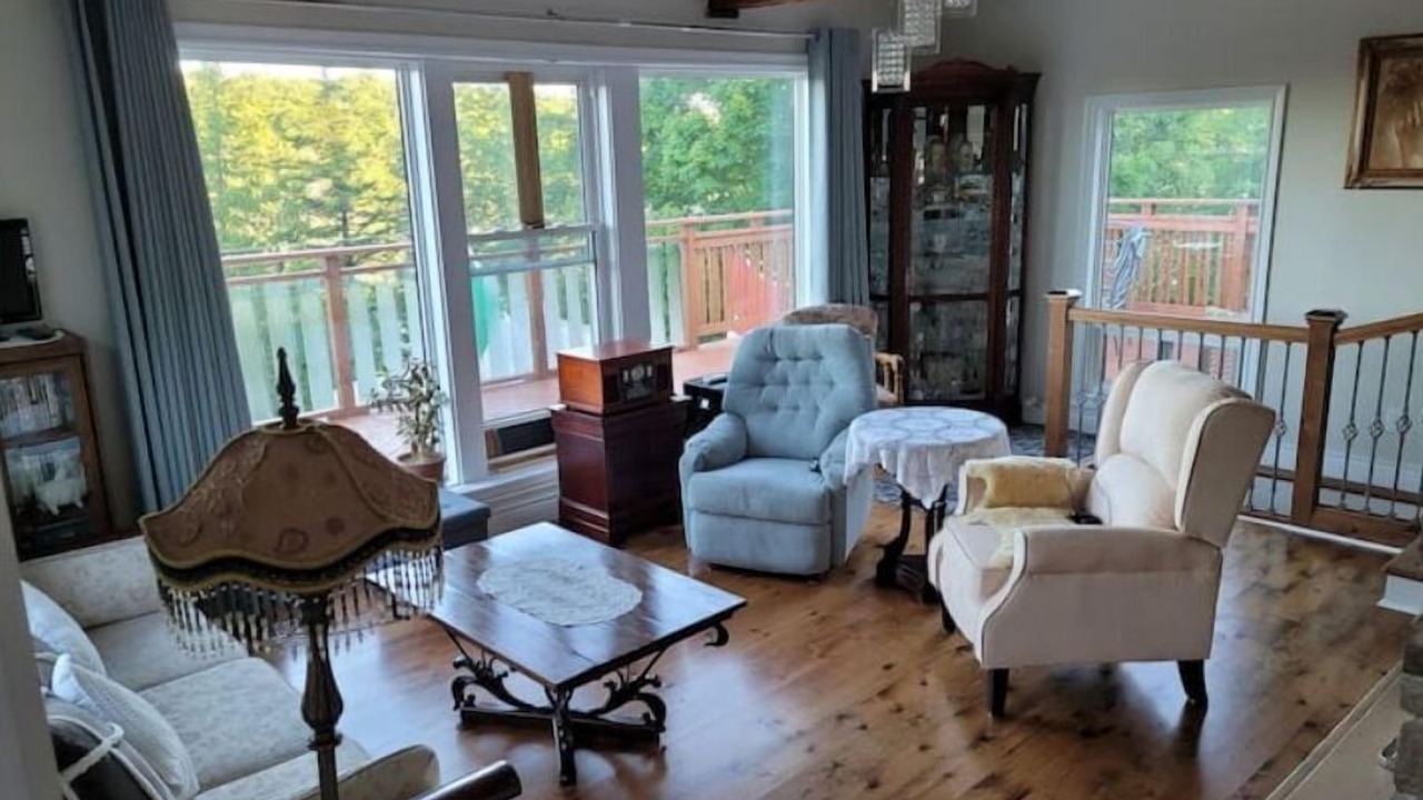 Photo of Livingroom in Tudor and Cashel